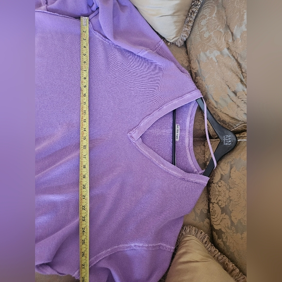 NWOT We The Free Venice V-Neck Sweatshirt In Lavender - Picture 9 of 12